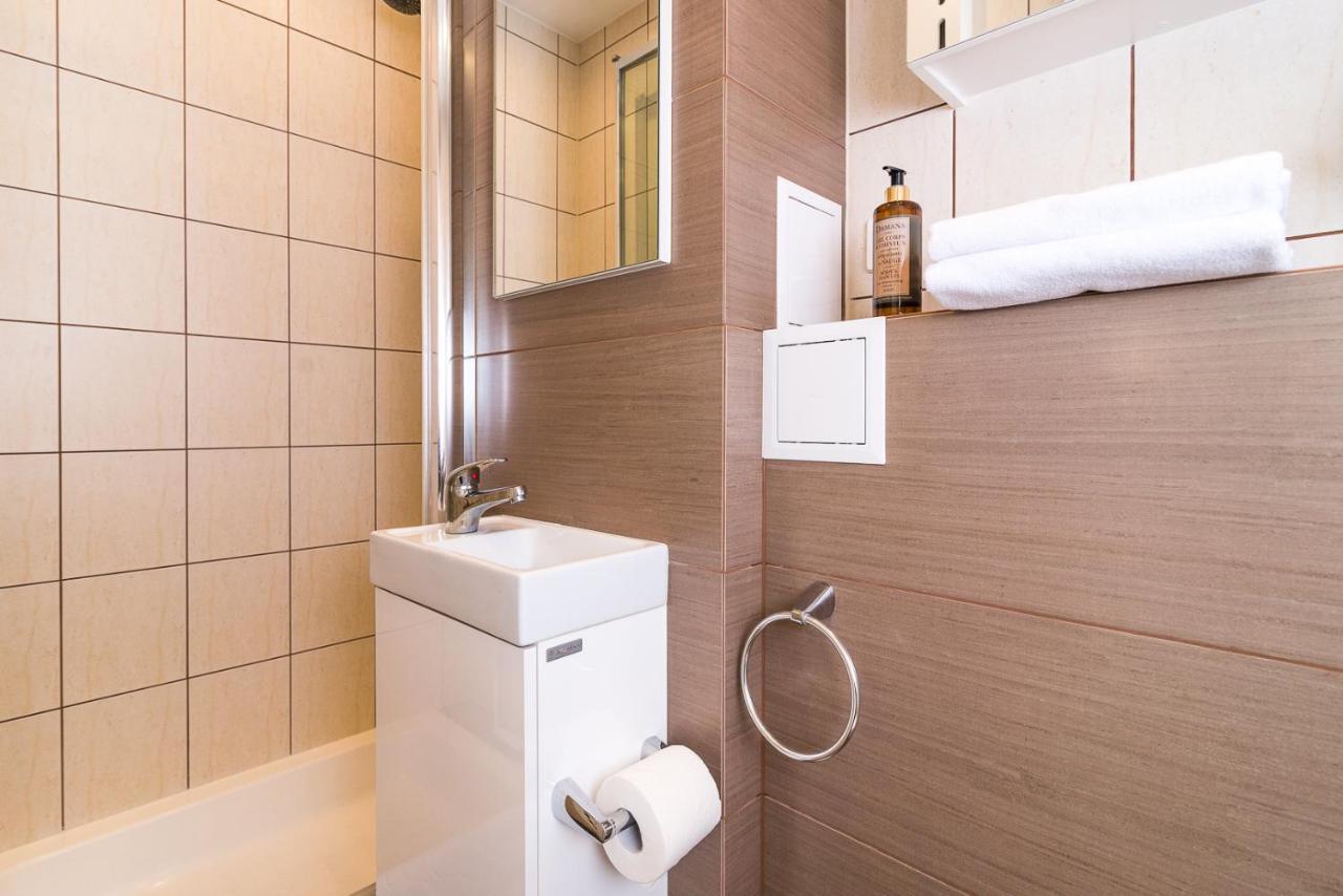 Bagno 7 - Modern Apartment By Noclegi Renters Varşova Dış mekan fotoğraf
